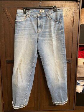 Kensie Light Blue High Rise Cropped Jeans